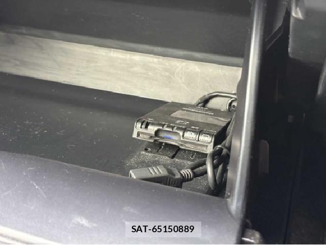 Toyota HARRIER 2018-06 8813082-15