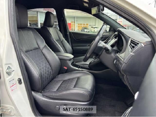 Toyota HARRIER 2018-06 8813082-19