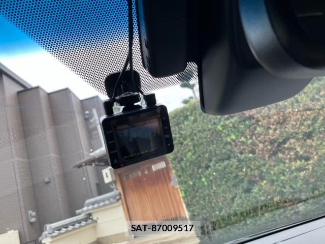 Toyota HARRIER 2019-01 8813348-11