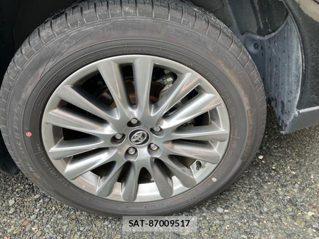 Toyota HARRIER 2019-01 8813348-2