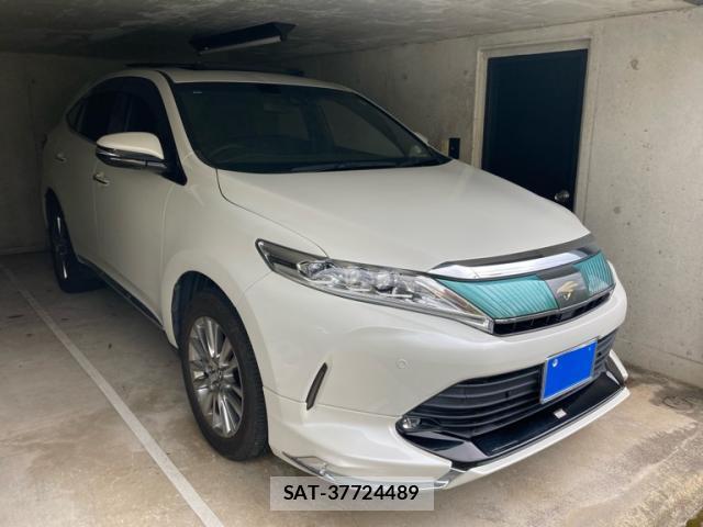 Toyota HARRIER 2017-11 8813366-1