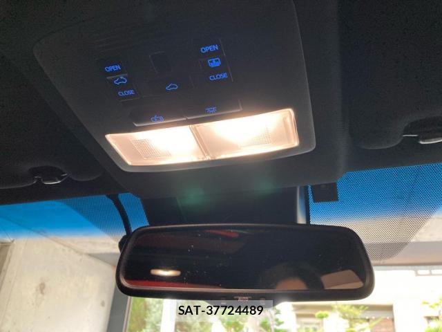 Toyota HARRIER 2017-11 8813366-15