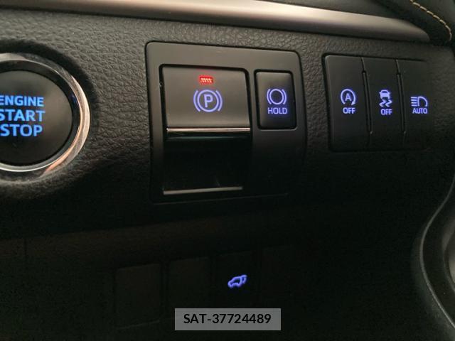 Toyota HARRIER 2017-11 8813366-7