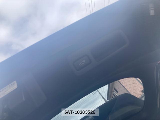 Toyota HARRIER 2016-02 8813511-8