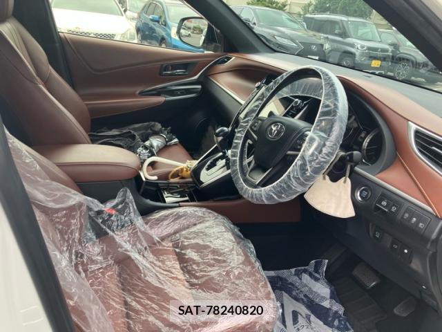 Toyota HARRIER 2017-11 8813645-12