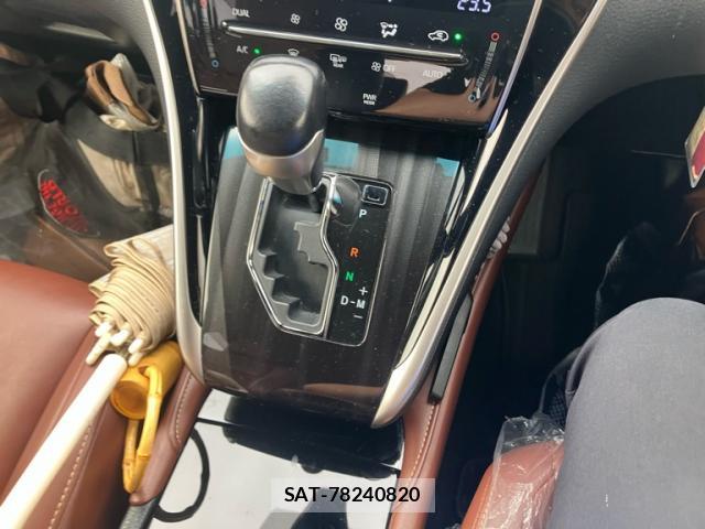 Toyota HARRIER 2017-11 8813645-9