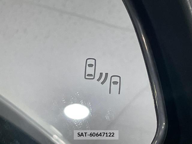 Toyota HARRIER 2022-05 8814399-4