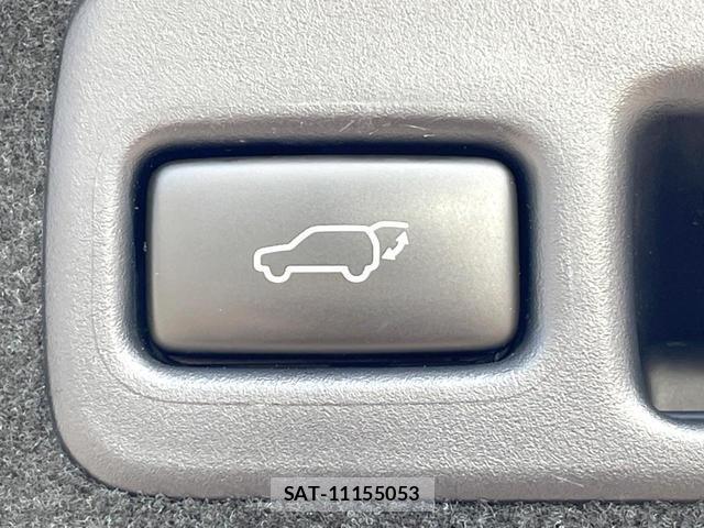 Toyota HARRIER 2018-04 8814635-4