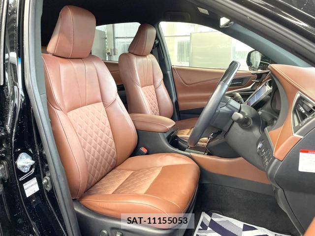 Toyota HARRIER 2018-04 8814635-7