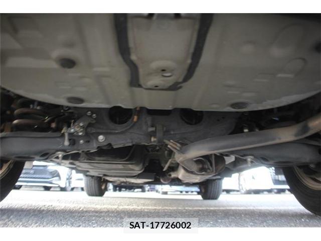 Toyota HARRIER 2016-04 8815690-15