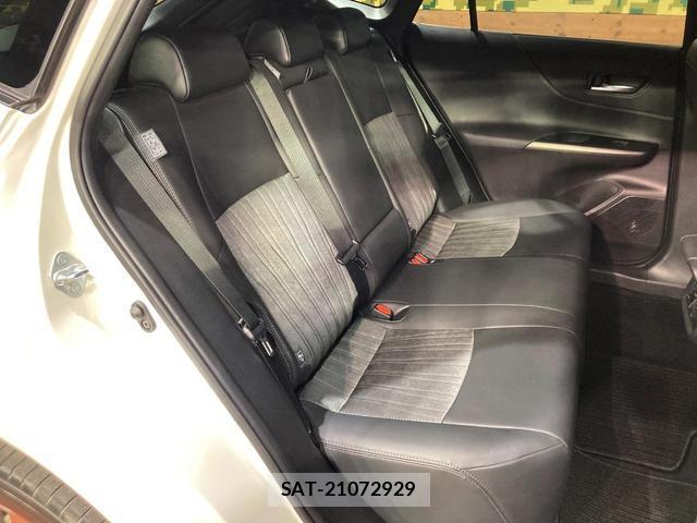 Toyota HARRIER 2021-12 8815901-8