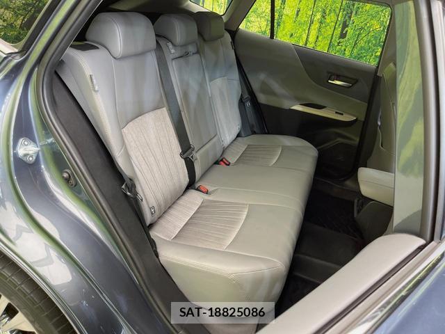 Toyota HARRIER 2021-03 8815923-8
