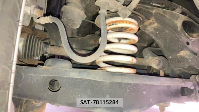 Toyota HARRIER 2015-11 8816294-9