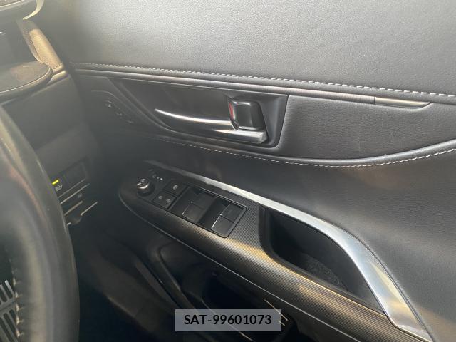 Toyota HARRIER 2024-03 8817180-14