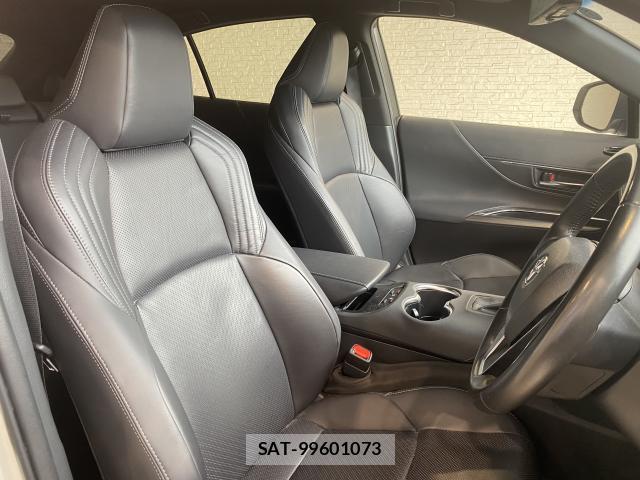 Toyota HARRIER 2024-03 8817180-6