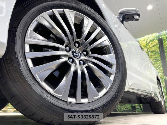 Toyota HARRIER 2024-12 8817266-12