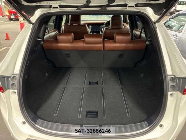 Toyota HARRIER 2018-02 8817338-4