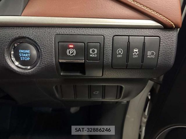 Toyota HARRIER 2018-02 8817338-7