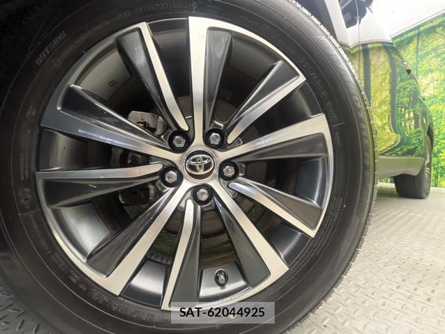Toyota HARRIER 2025-01 8817520-12