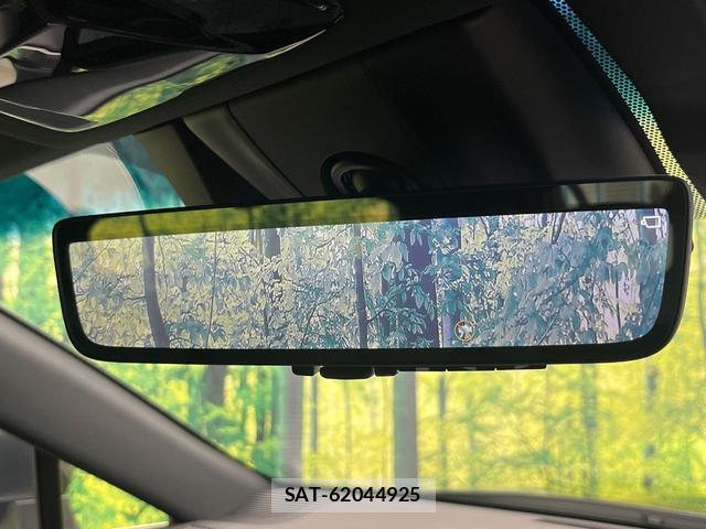 Toyota HARRIER 2025-01 8817520-4