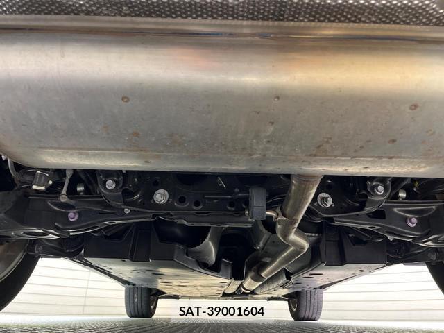 Toyota HARRIER 2024-03 8817559-18