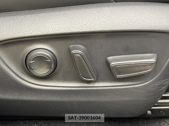Toyota HARRIER 2024-03 8817559-5