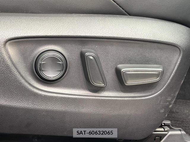 Toyota HARRIER 2021-08 8817560-6