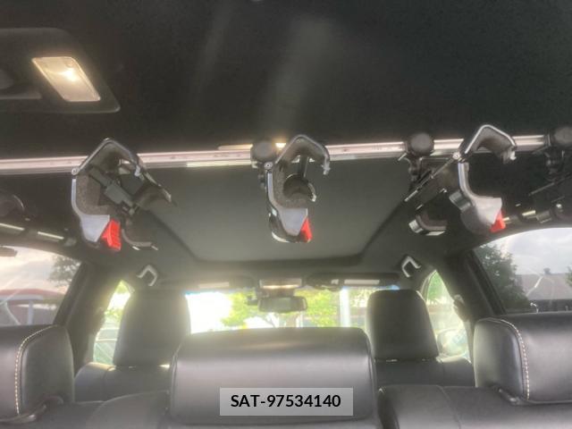 Toyota HARRIER 2017-08 8817626-10