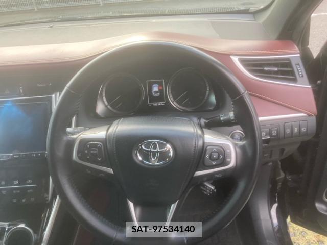 Toyota HARRIER 2017-08 8817626-17