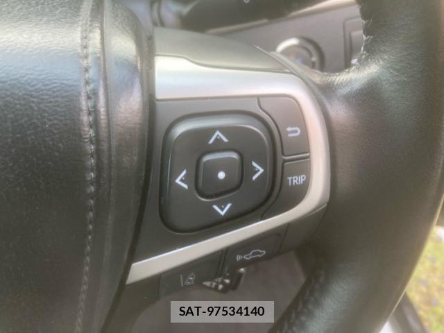 Toyota HARRIER 2017-08 8817626-18