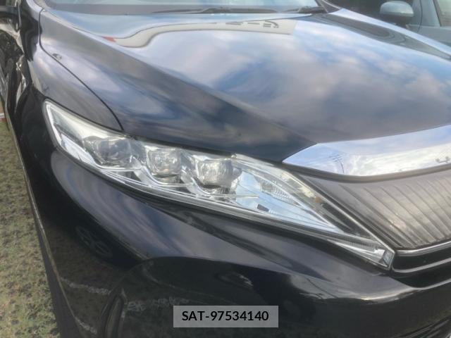 Toyota HARRIER 2017-08 8817626-2
