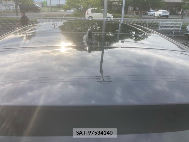 Toyota HARRIER 2017-08 8817626-3