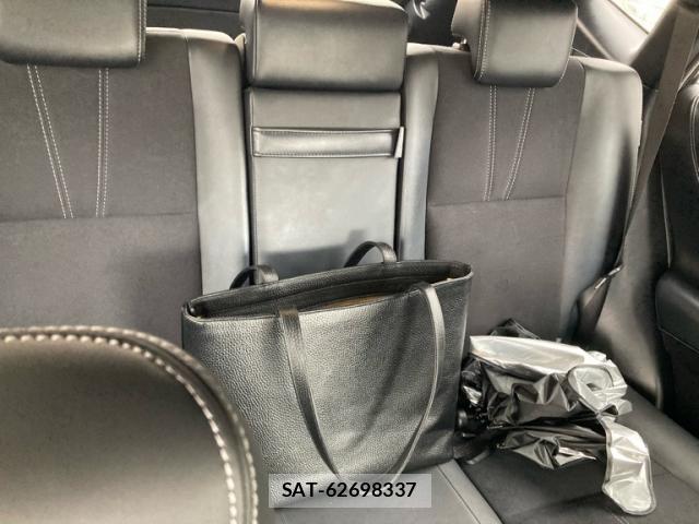 Toyota HARRIER 2019-06 8817627-6