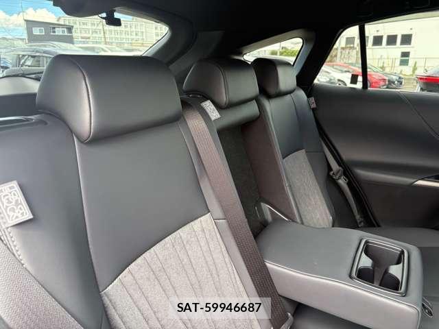 Toyota HARRIER 2023-10 8817752-9