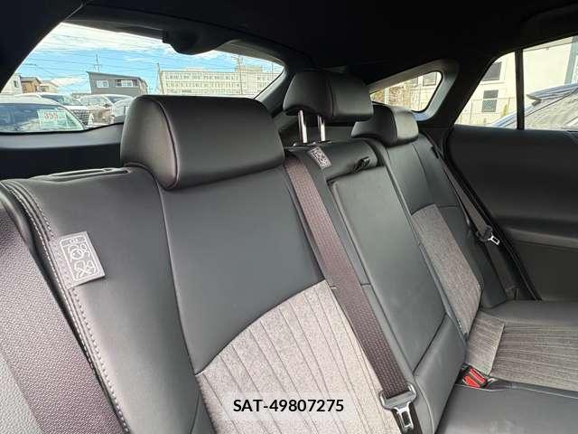 Toyota HARRIER 2023-04 8817753-7