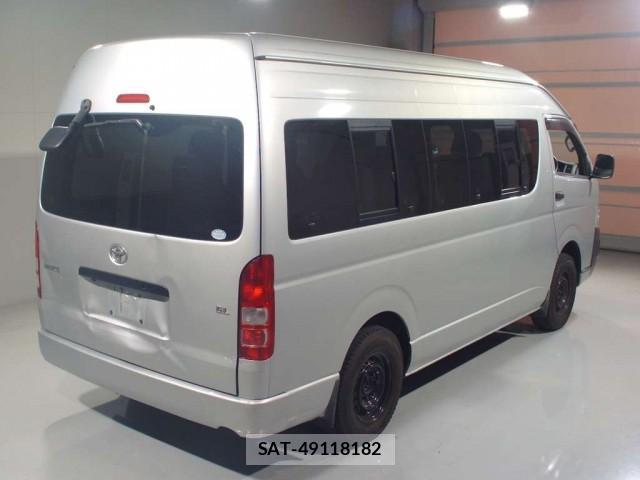 Toyota HIACE COMMUTER 2009-05 8812620-1