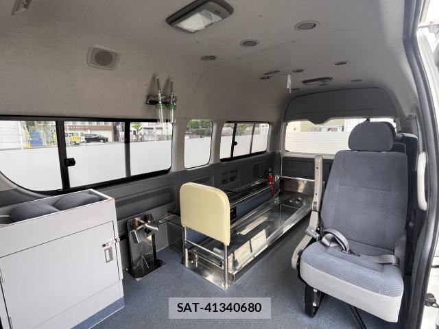 Toyota HIACE COMMUTER 2010-03 8815145-6