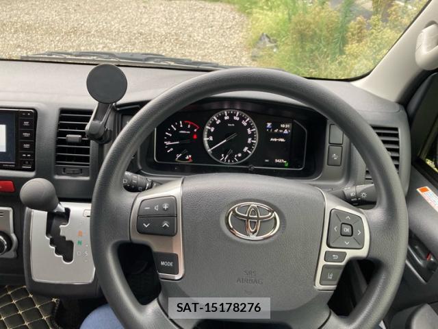 Toyota HIACE COMMUTER 2025-08 8816405-7