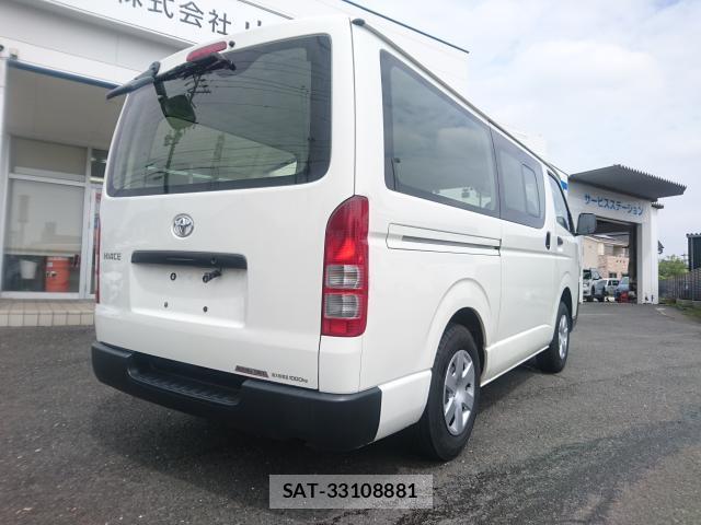 Toyota HIACE VAN 2021-08 8812387-13