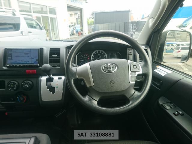 Toyota HIACE VAN 2021-08 8812387-17