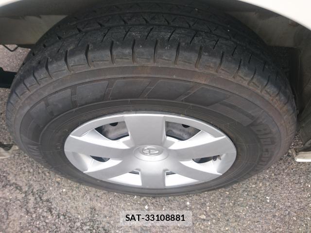 Toyota HIACE VAN 2021-08 8812387-19