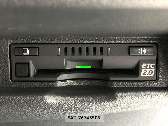 Toyota HIACE VAN 2025-07 8812478-6