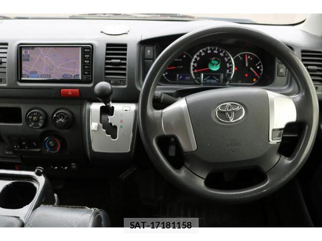 Toyota HIACE VAN 2017-12 8812498-2