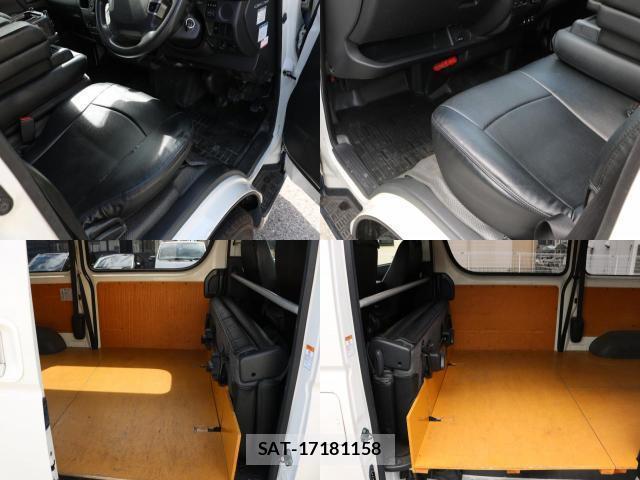 Toyota HIACE VAN 2017-12 8812498-9