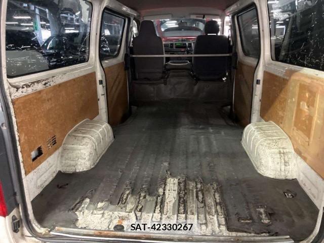 Toyota HIACE VAN 2016-09 8812596-2