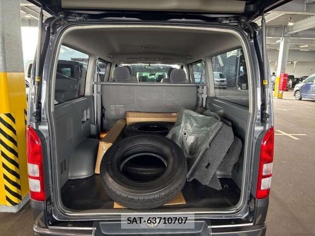 Toyota HIACE VAN 2008-12 8812599-2
