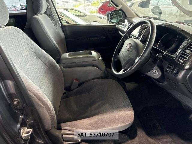 Toyota HIACE VAN 2008-12 8812599-3