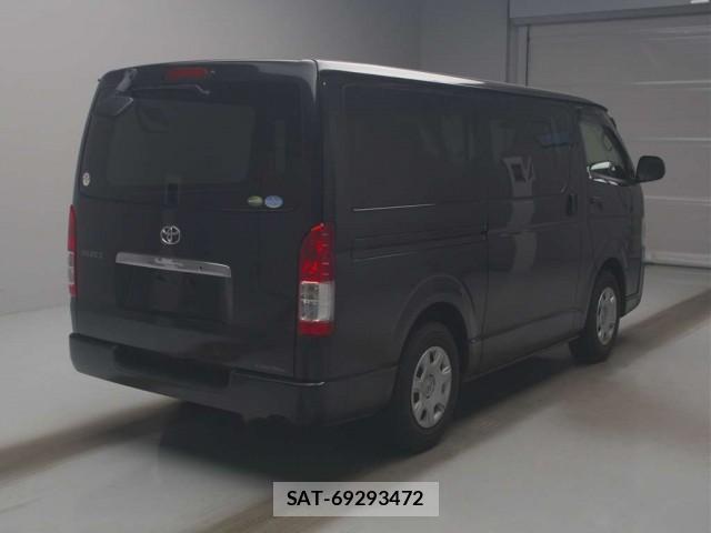 Toyota HIACE VAN 2018-02 8812609-1
