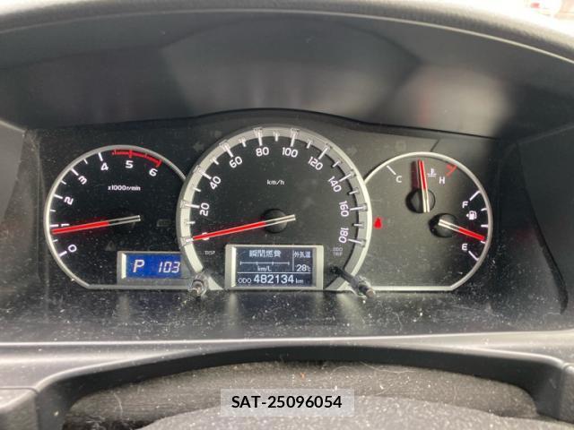 Toyota HIACE VAN 2018-12 8812982-15