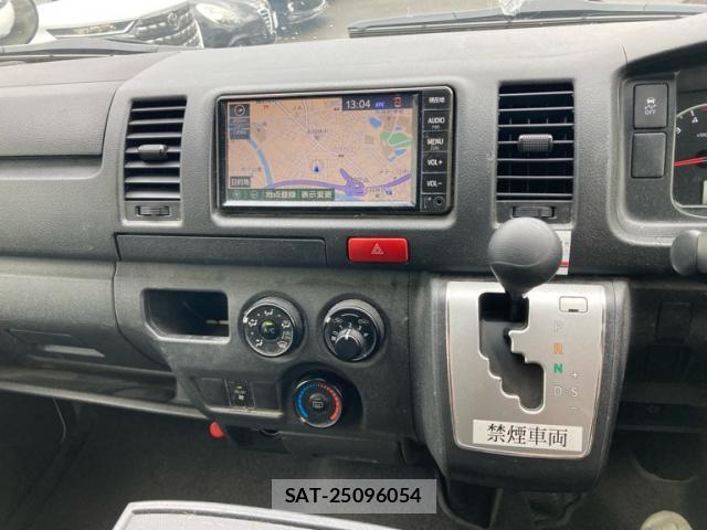 Toyota HIACE VAN 2018-12 8812982-16